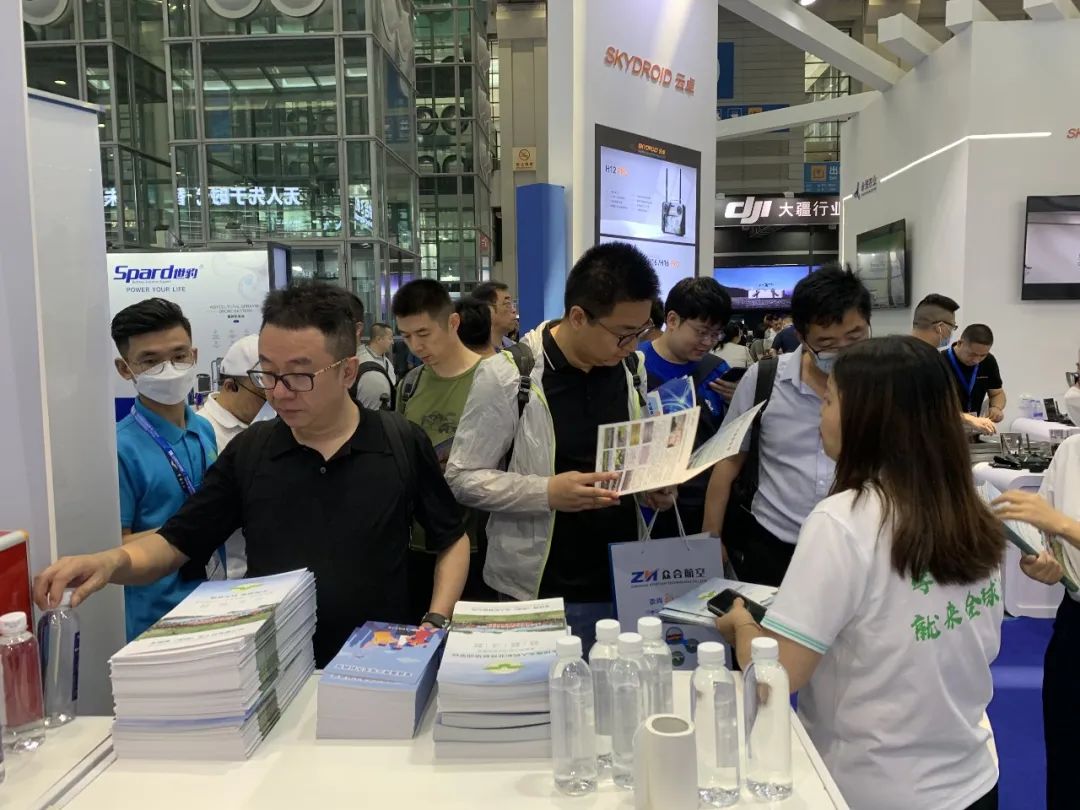 全球鷹無人機(jī)實(shí)操